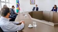 Carlos Brandão retoma discussões sobre o Porto São Luís