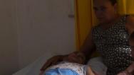 Família faz apelo por cadeira de rodas no bairro Vila Embratel