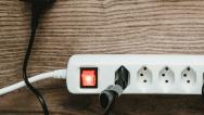 Saiba os cuidados com aparelhos elétricos durante a chuva