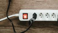 Férias: como evitar desperdícios e diminuir o valor da conta de energia