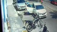 Câmera flagra jovem sendo assassinado no bairro da Cohab