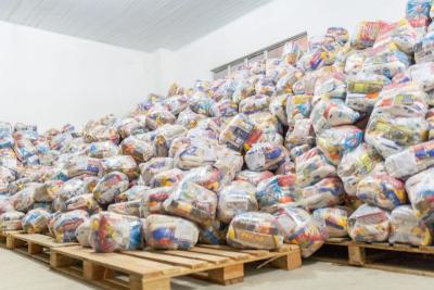 São Luís: segue entrega de cestas básicas para famílias de baixa renda 