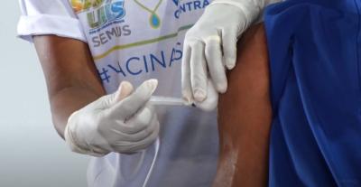 Vacinação para professores segue no antigo Cintra em São Luís