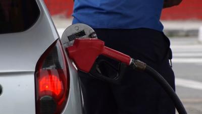 Motoristas já sentem o impacto do reajuste na gasolina